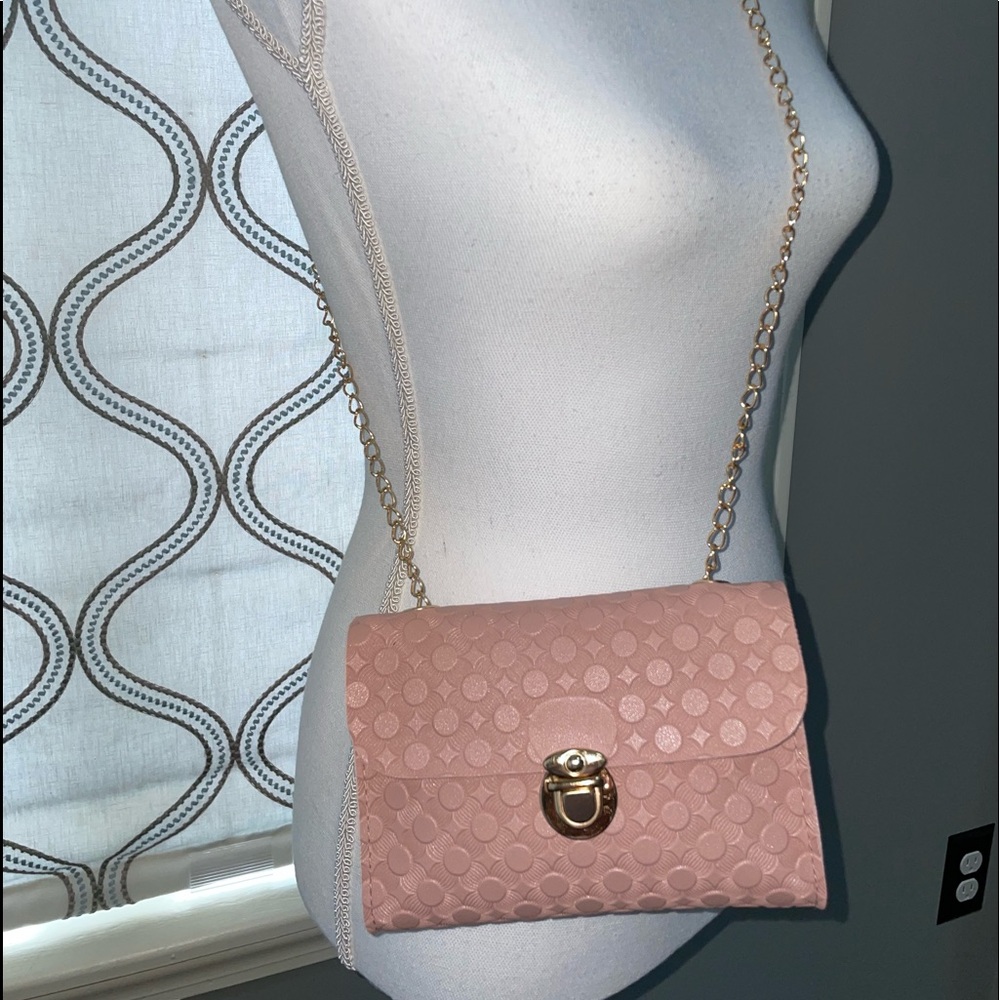 MINI TEXTURED PUSH LOCK PINK CROSSBODY BAG - Picture 2 of 15